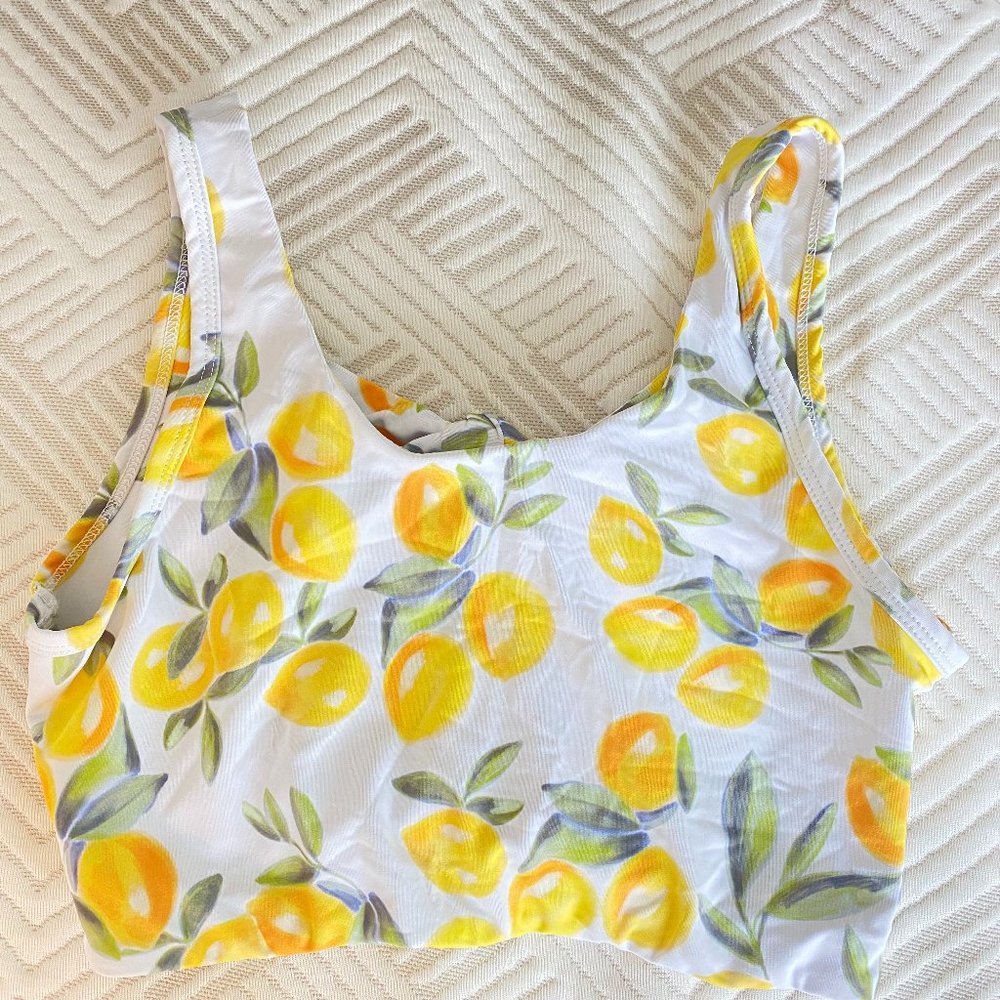 Strut-This Capri Lemons Sports Bra